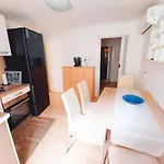Apartma Tara